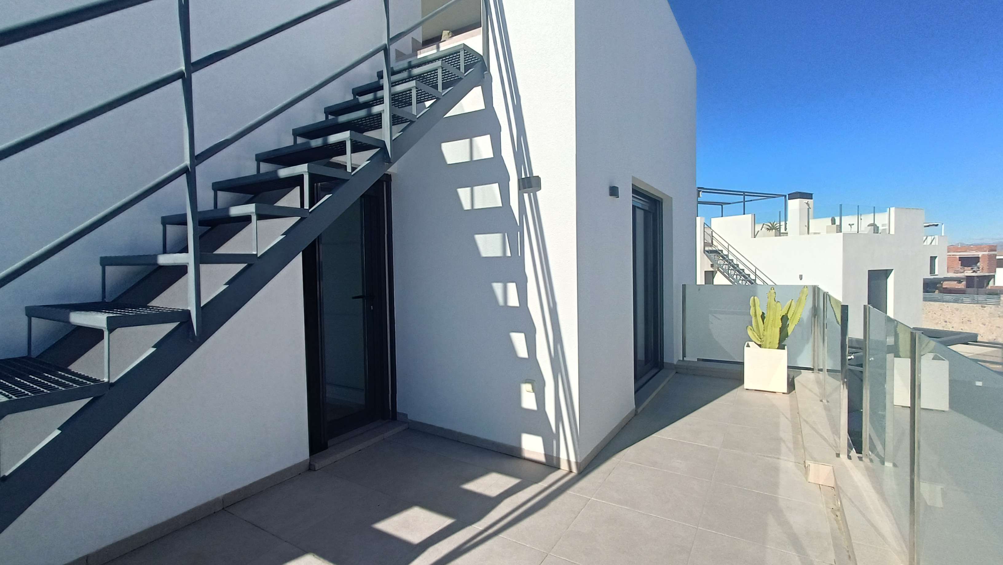 Garden in villa for sale in Algorfa