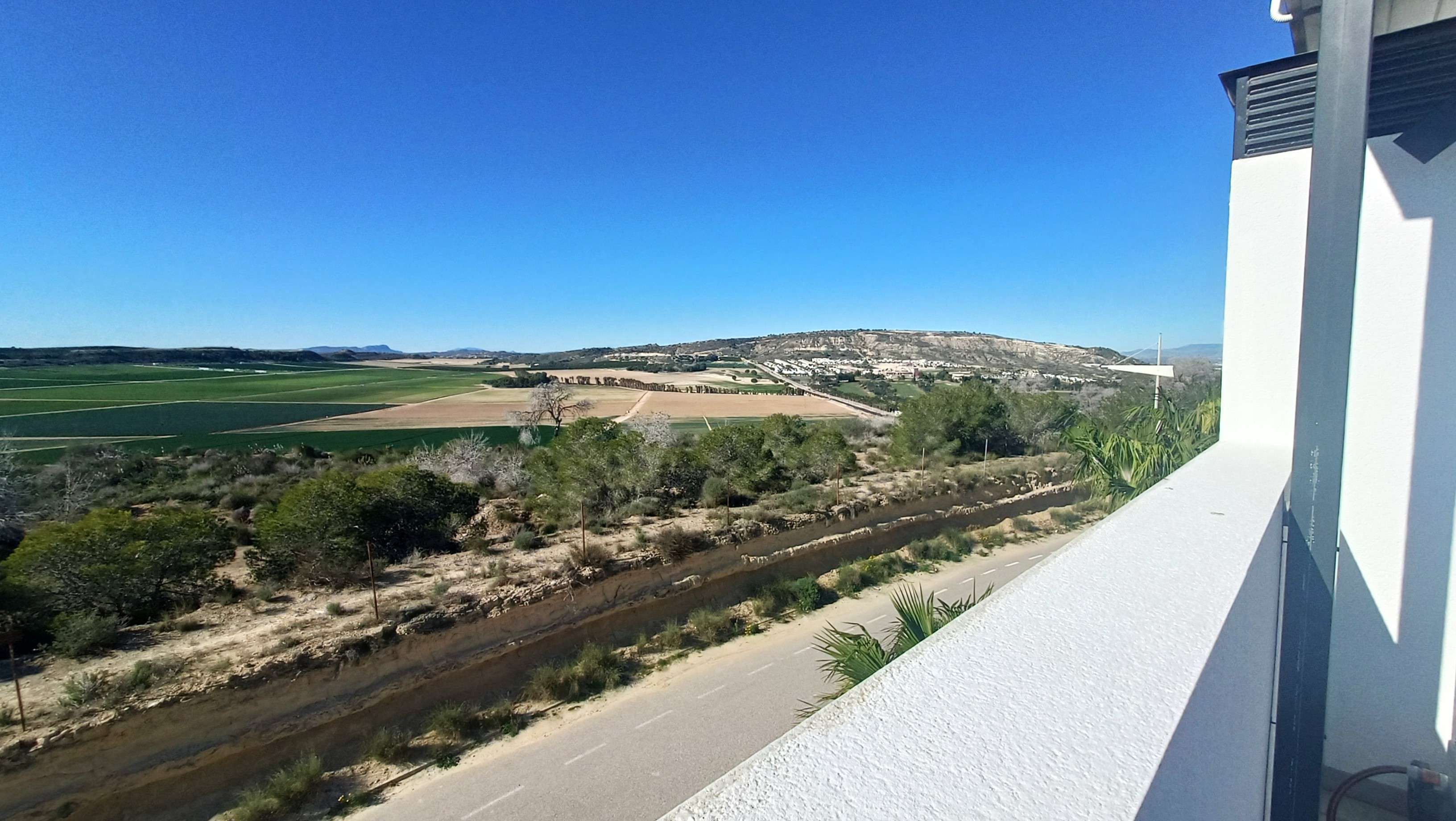 Kitchen in villa for sale in Algorfa