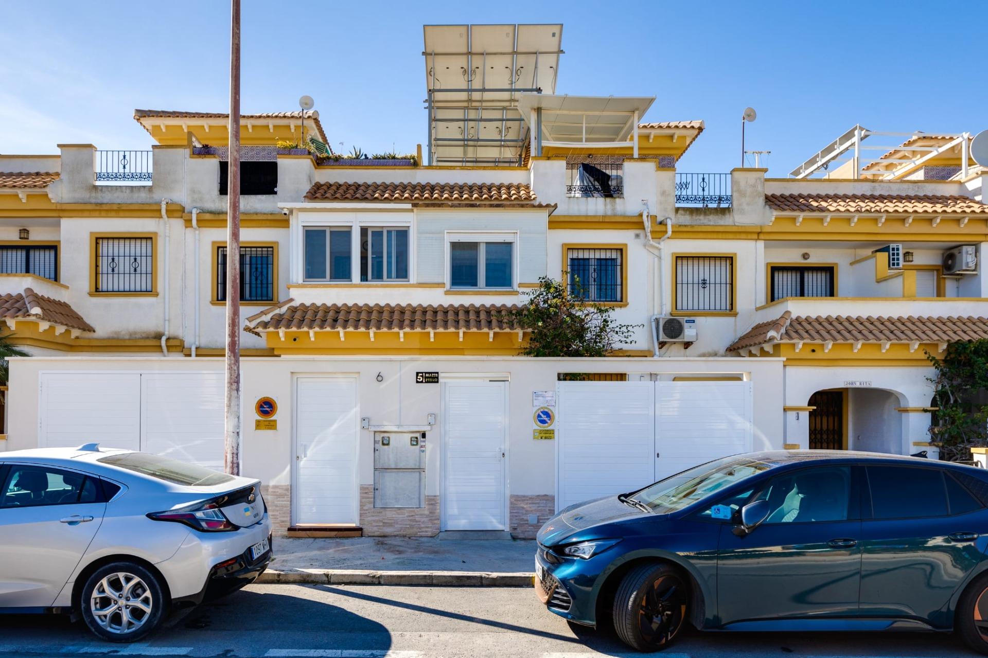 Bedroom in terraced for sale in Torrevieja