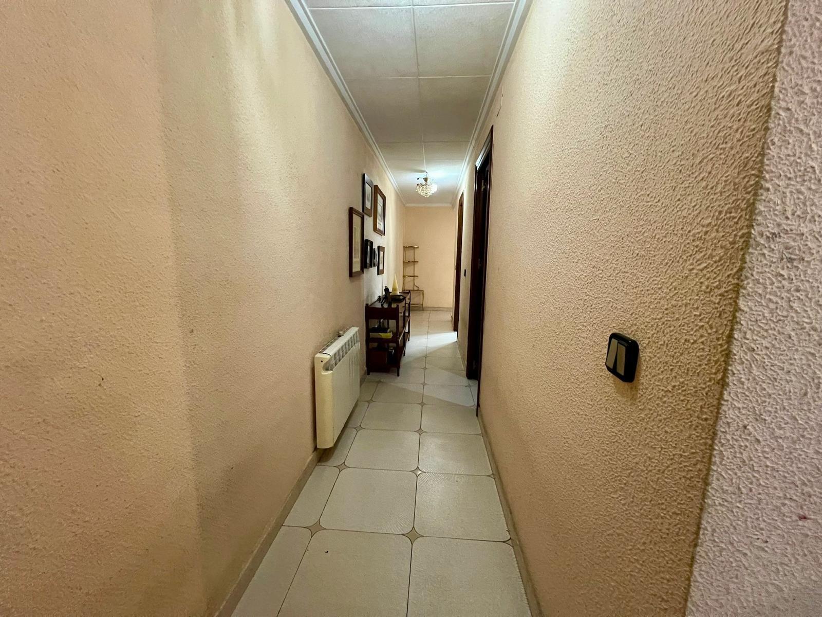 Bedroom in apartment for sale in Torrevieja