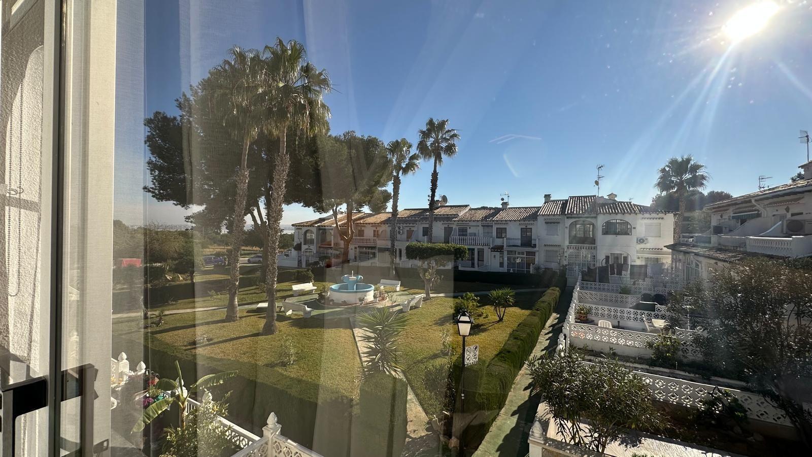 Bedroom in bungalow for sale in Torrevieja