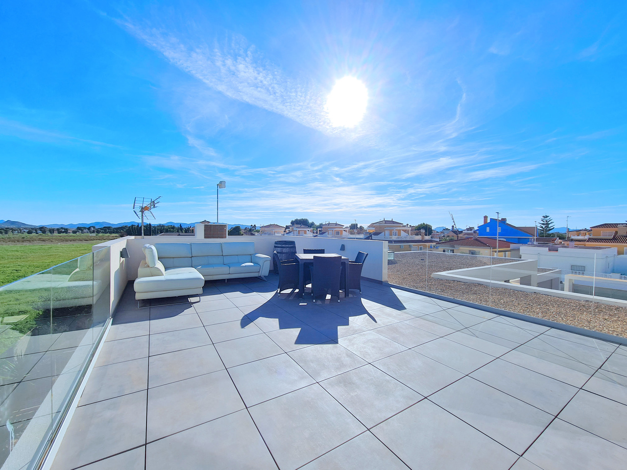 Dining area in villa for sale in Los Alcazares