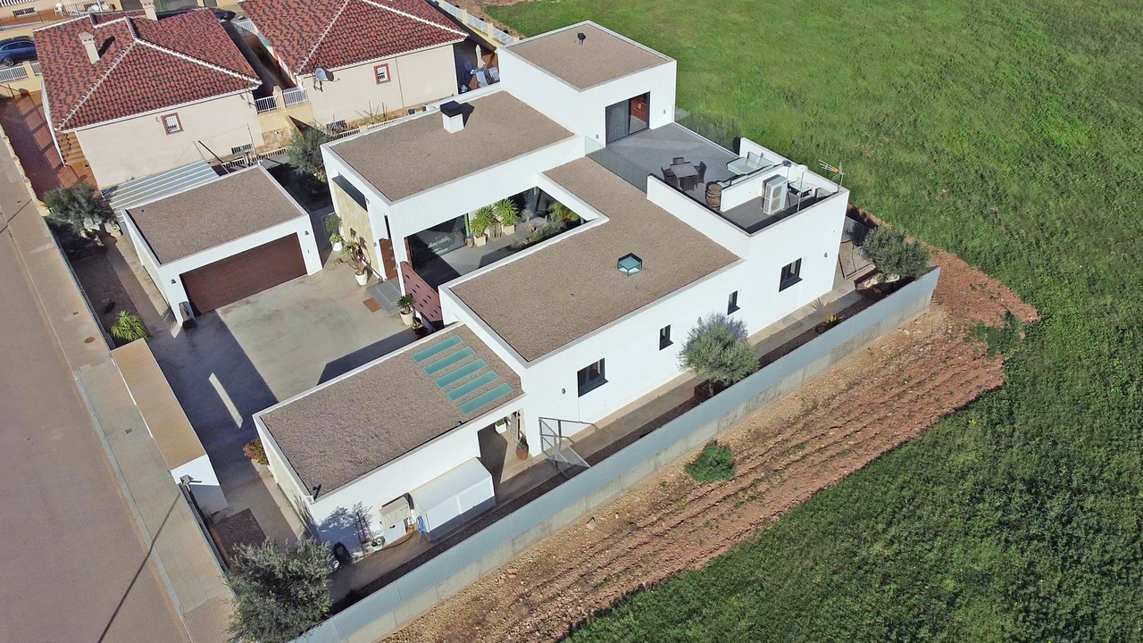 Living room in villa for sale in Los Alcazares