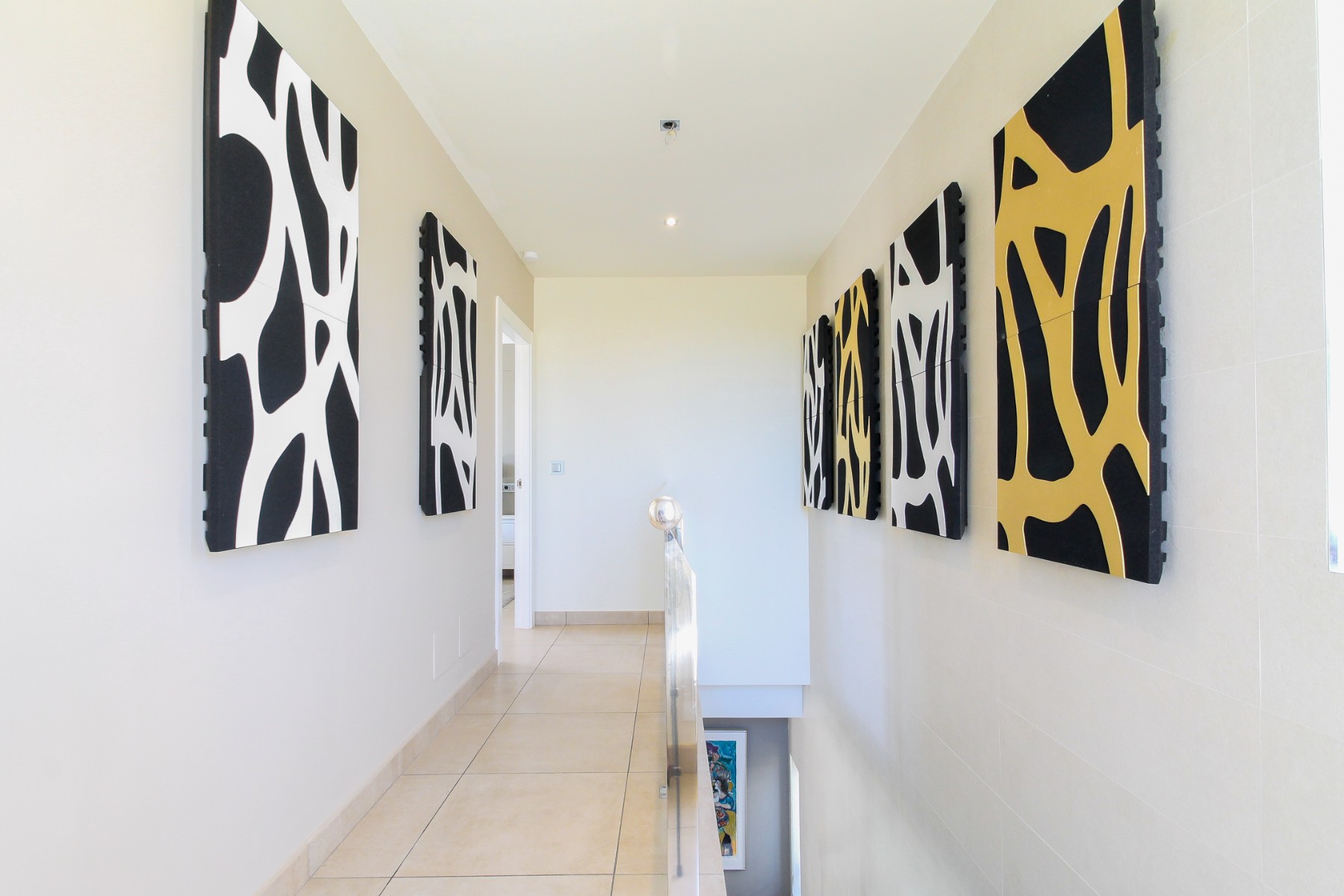 Master bedroom in villa for sale in Torrevieja