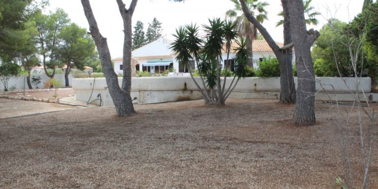 Terrace in villa for sale in Cabo Roig