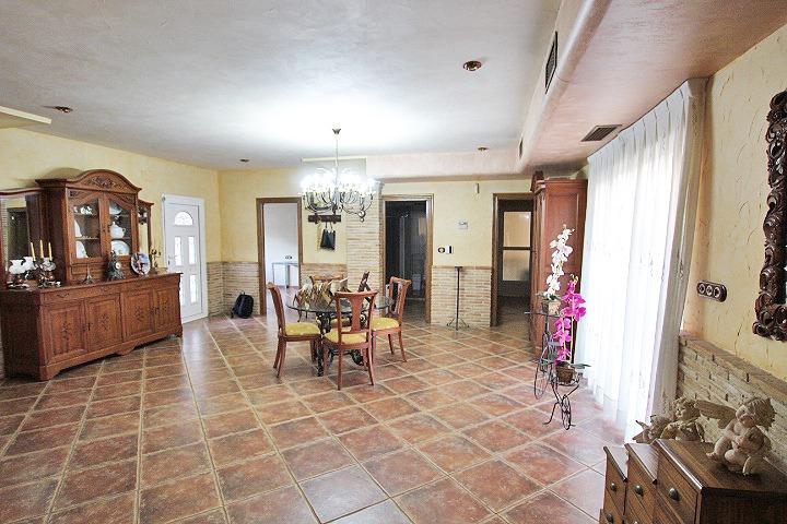 Kitchen in villa for sale in Formentera del Segura
