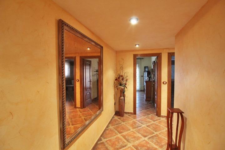 Bedroom in villa for sale in Formentera del Segura
