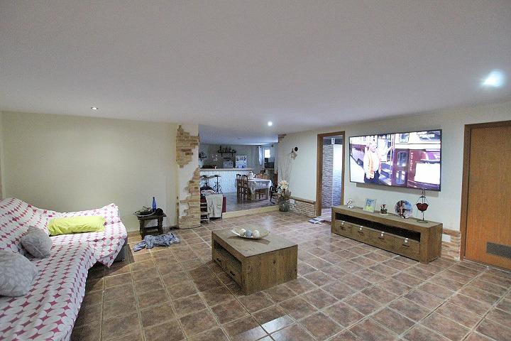 Bathroom in villa for sale in Formentera del Segura