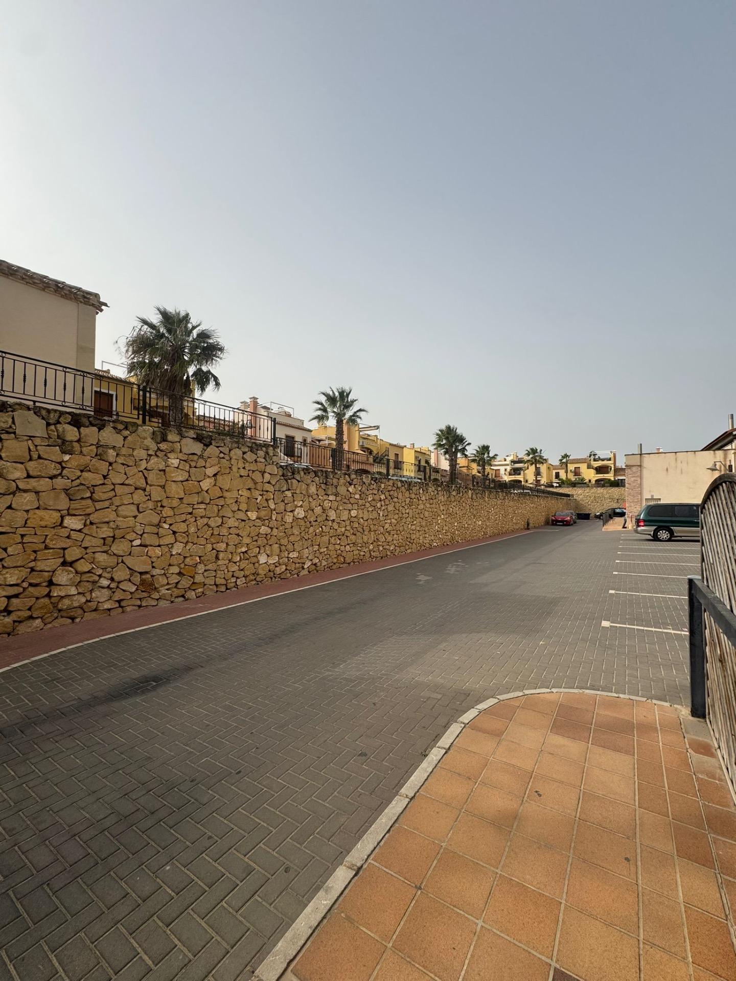 Bedroom in commercial for sale in Algorfa