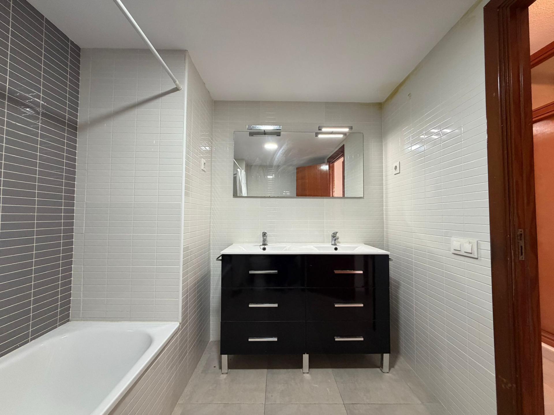 Bathroom in apartment for sale in Torrevieja