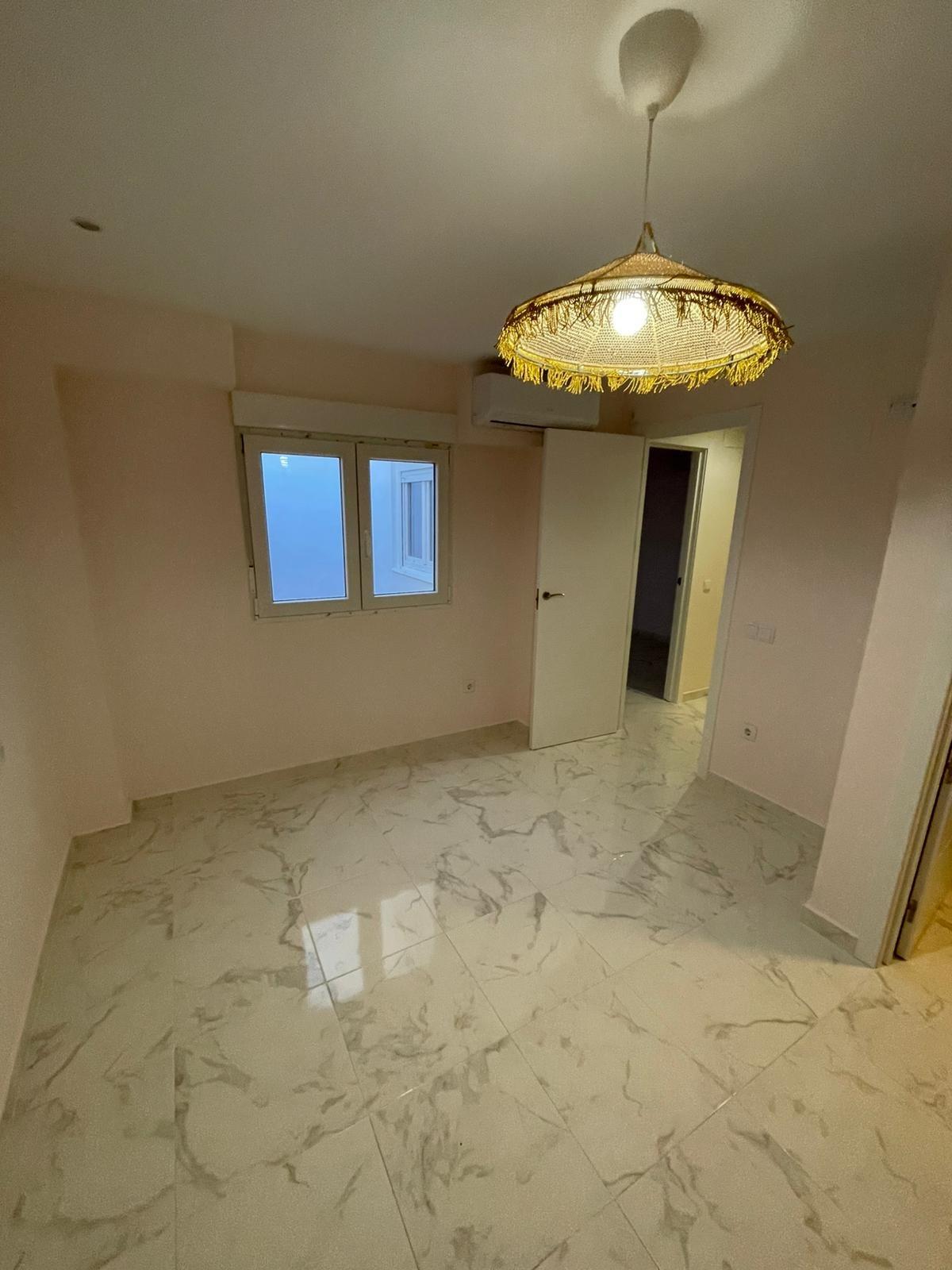 Master bedroom in apartment for sale in Torrevieja