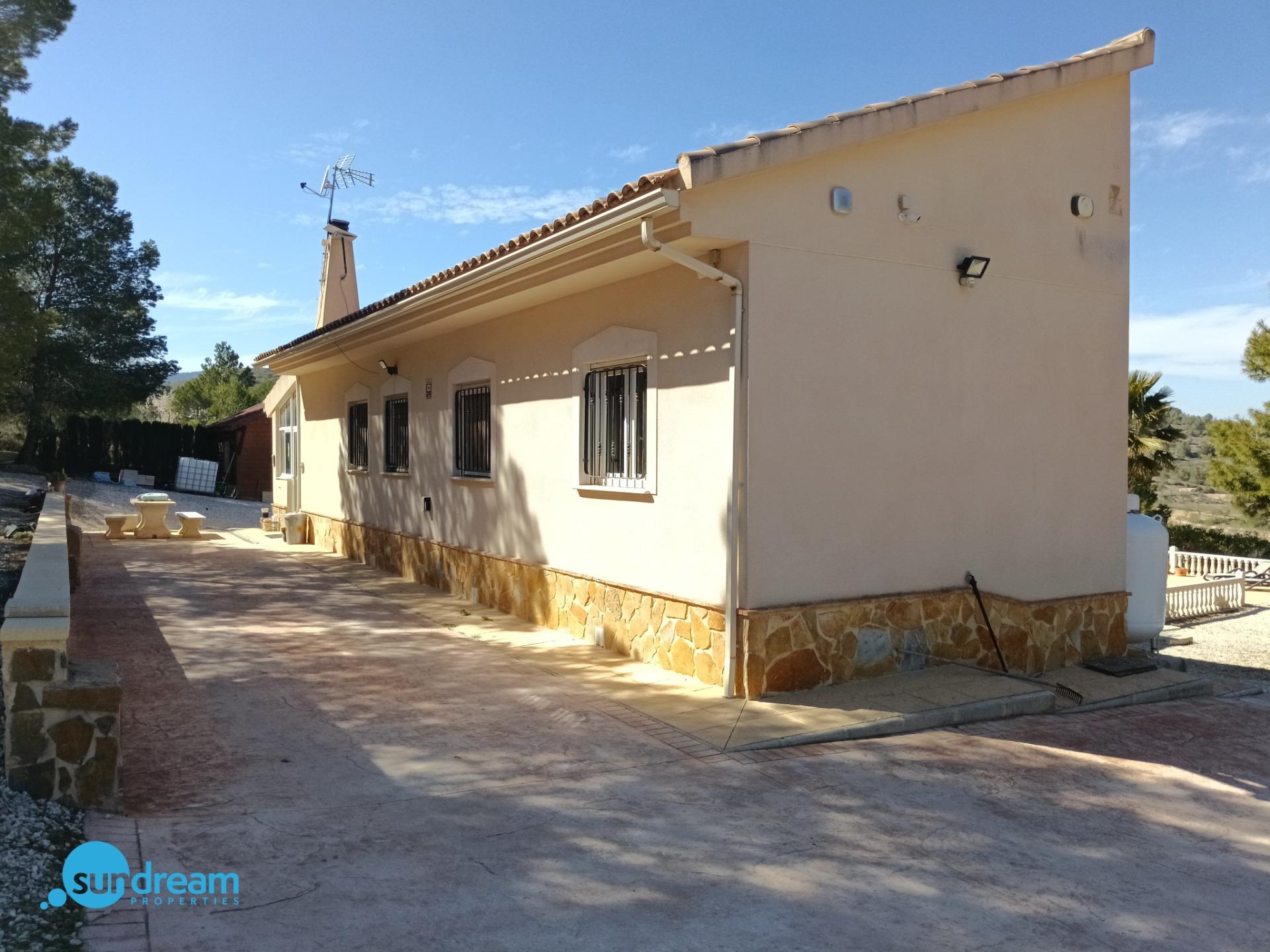 Exterior view in villa for sale in Abanilla