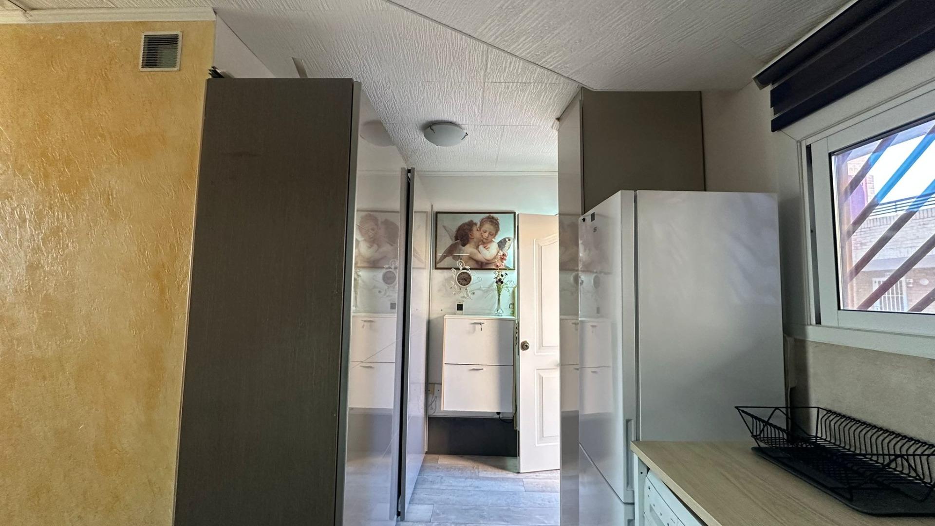 Kitchen in apartment for sale in Torrevieja