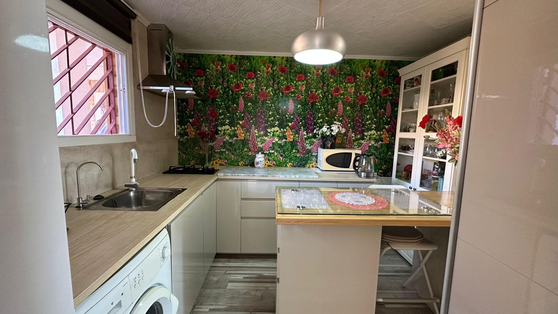 Bedroom in apartment for sale in Torrevieja