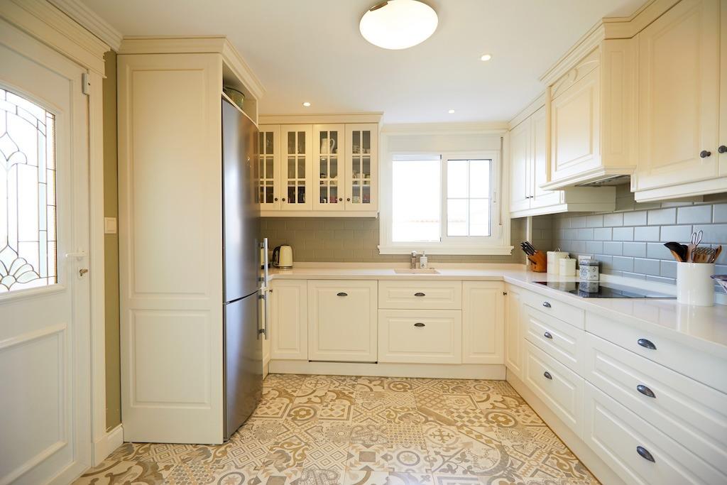 Bathroom in villa for sale in Rojales