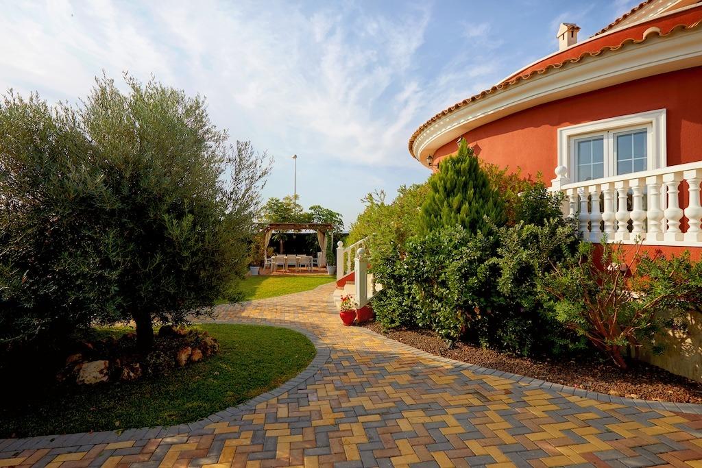 Bathroom in villa for sale in Rojales