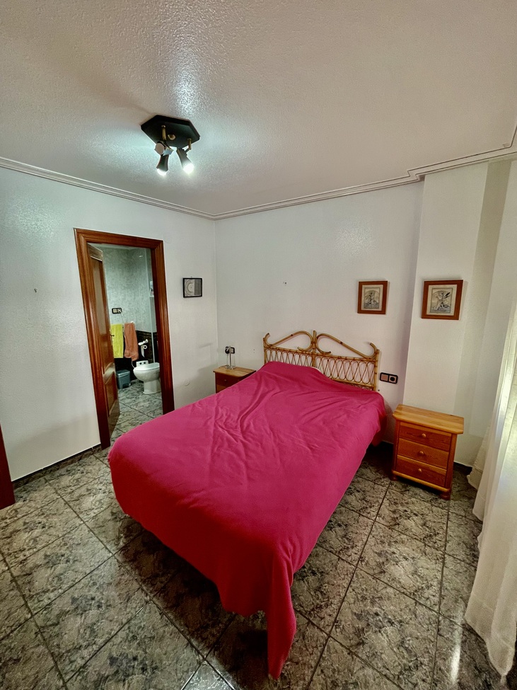 Bathroom in penthouse for sale in Torrevieja