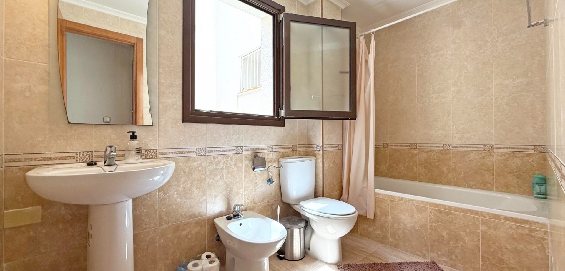 Bathroom in apartment for sale in Torrevieja