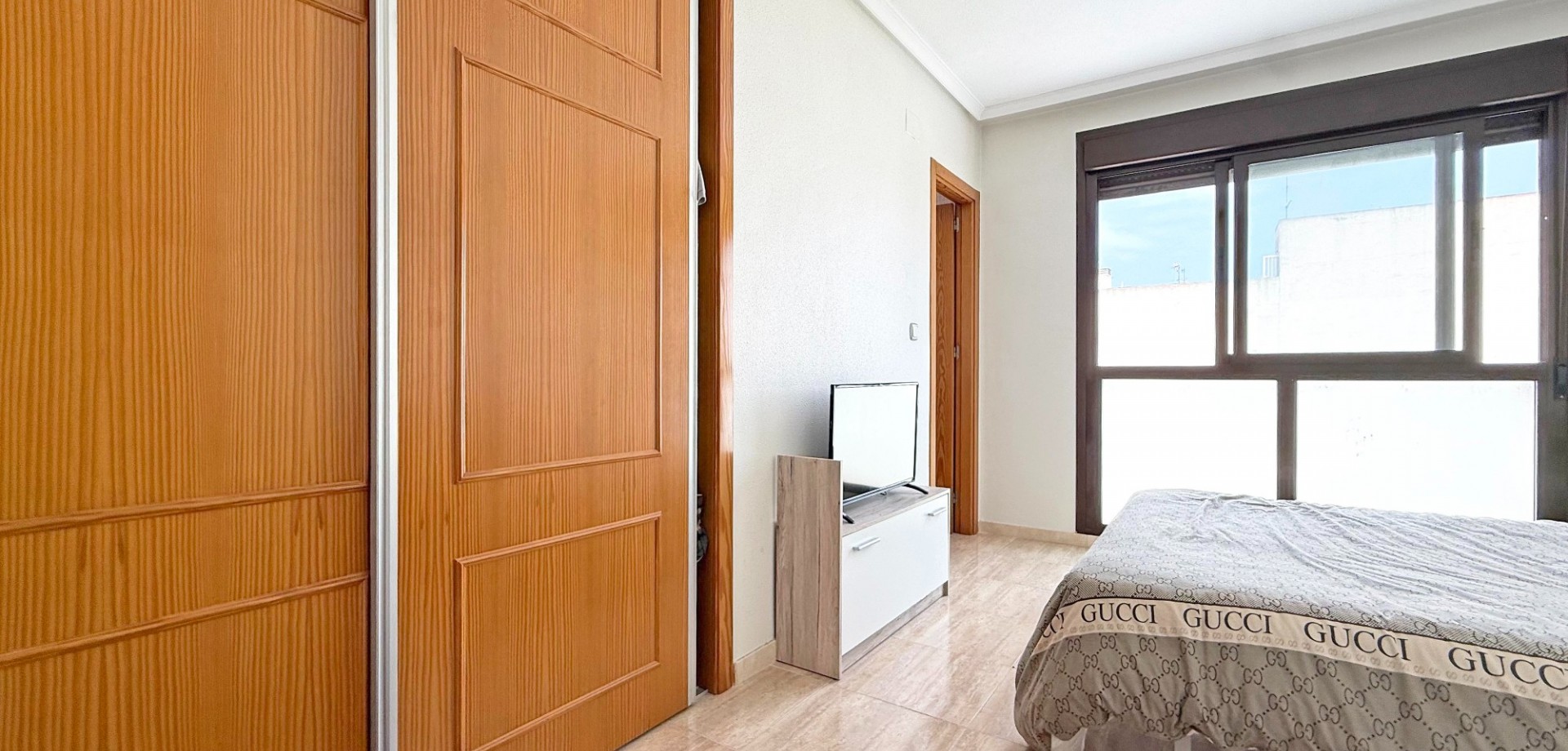 Terrace in apartment for sale in Torrevieja