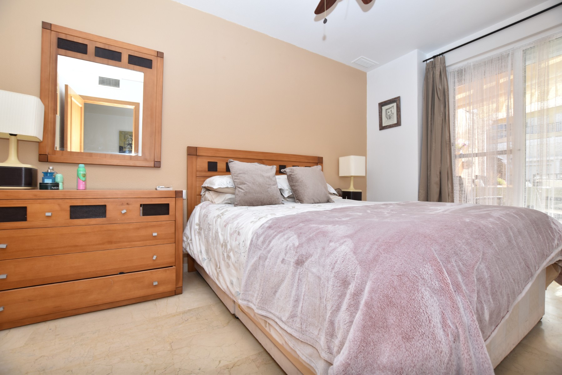 Living room in apartment for sale in Algorfa
