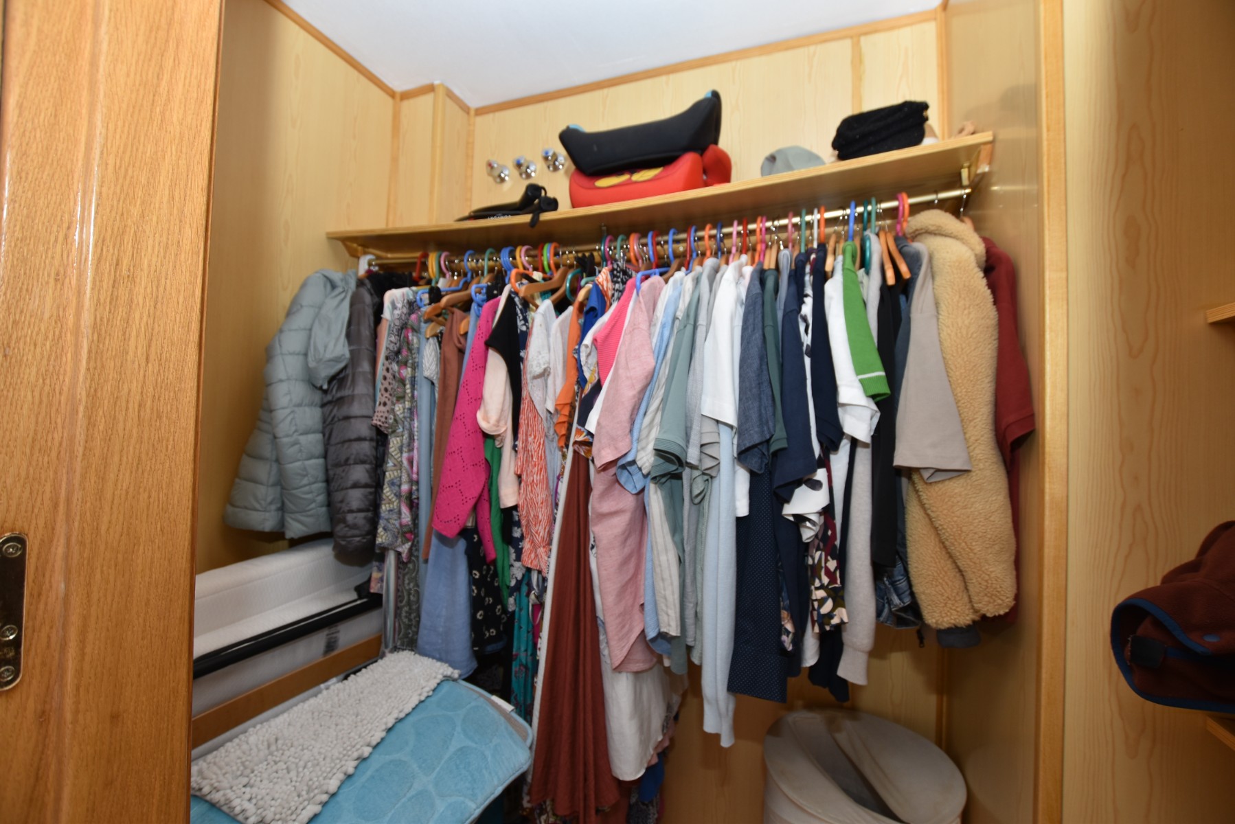 Master bedroom in apartment for sale in Algorfa