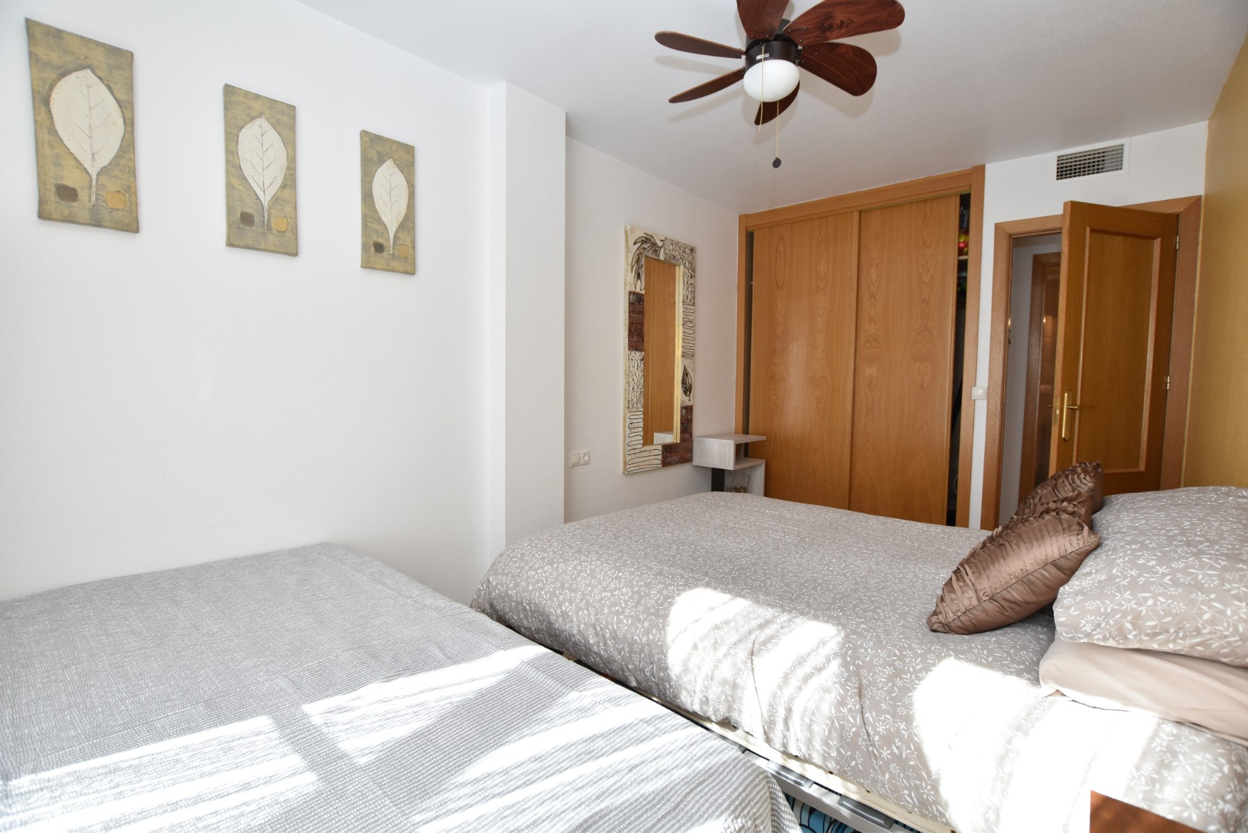 Living room in apartment for sale in Algorfa