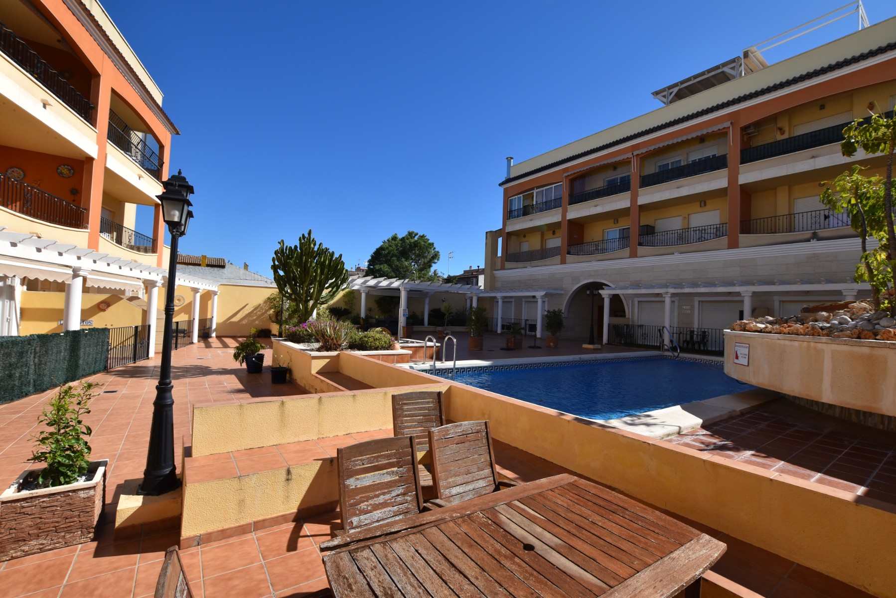 Dining area in apartment for sale in Algorfa