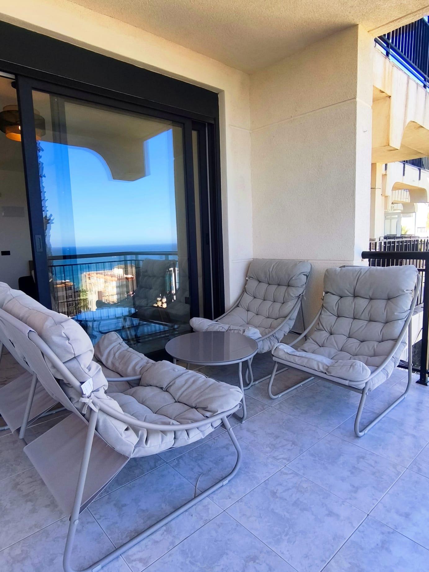 Master bedroom in apartment for sale in Torrevieja