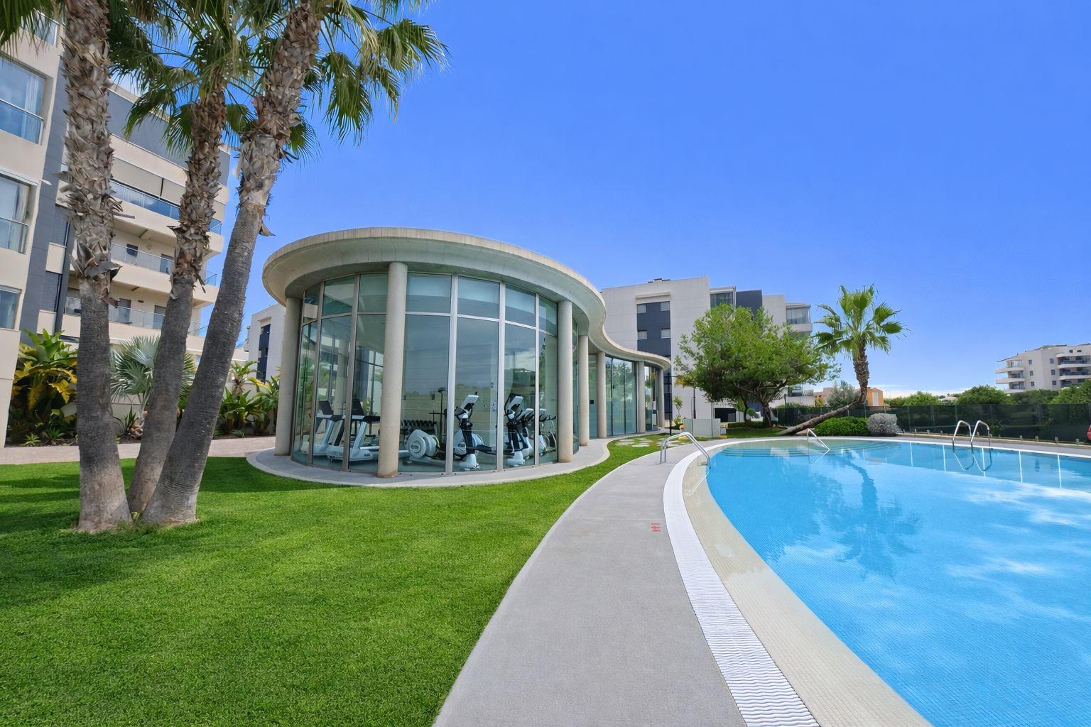 Bathroom in apartment for sale in Orihuela Costa
