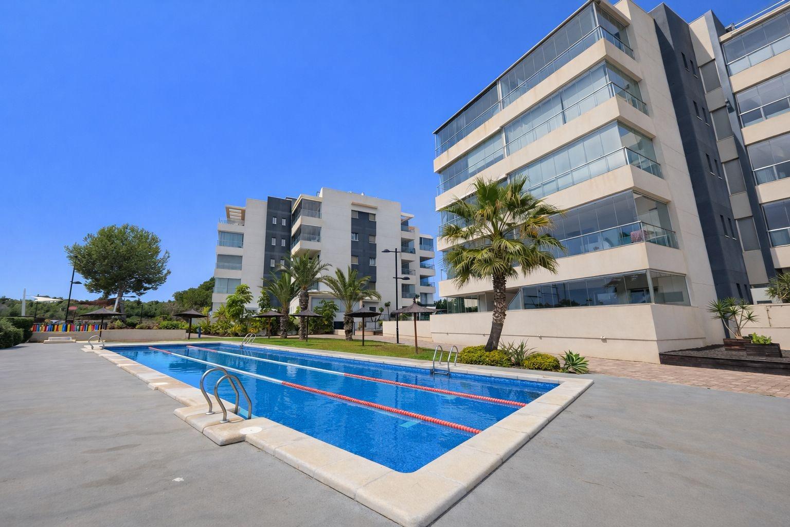 Dining area in apartment for sale in Orihuela Costa