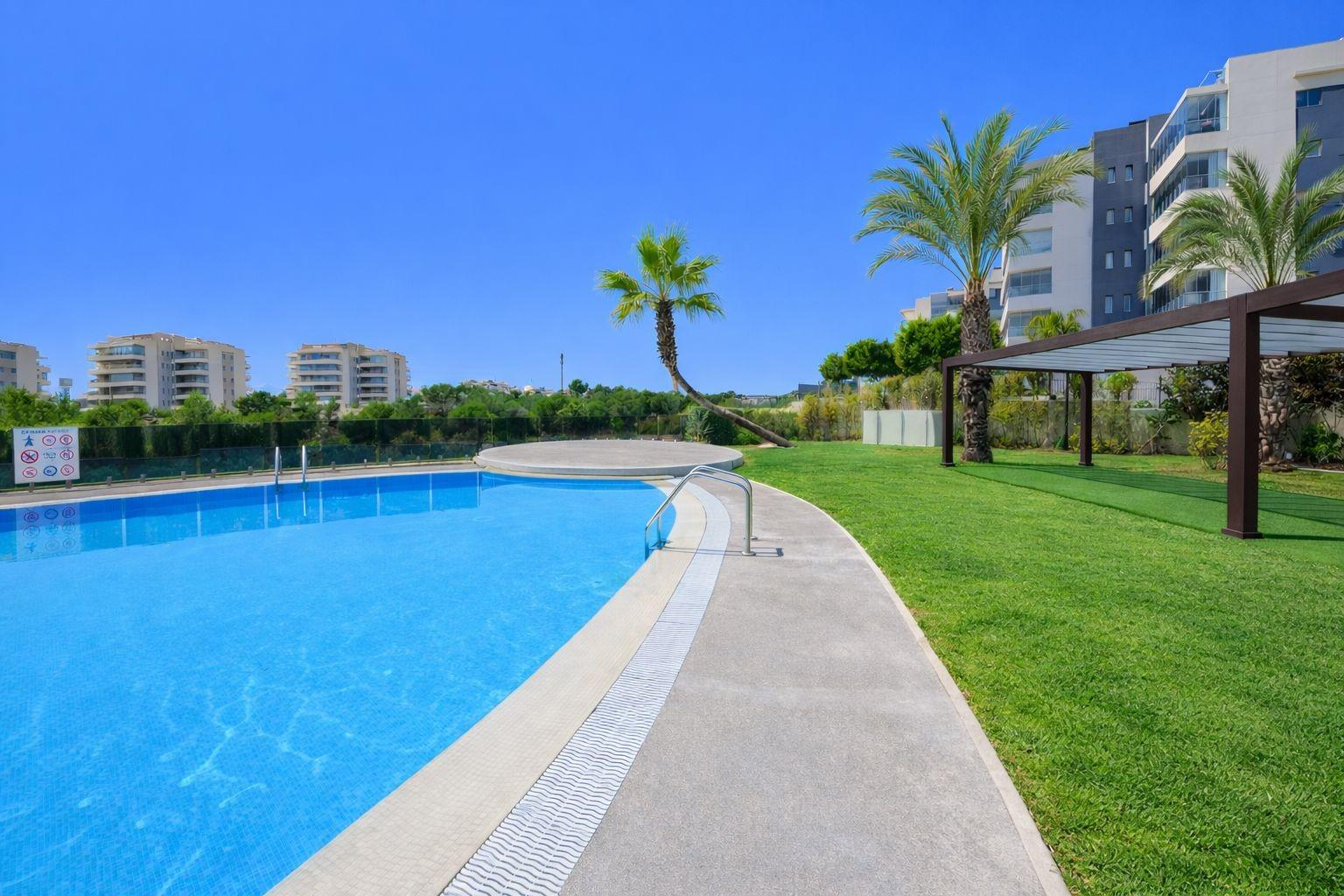 Dining area in apartment for sale in Orihuela Costa