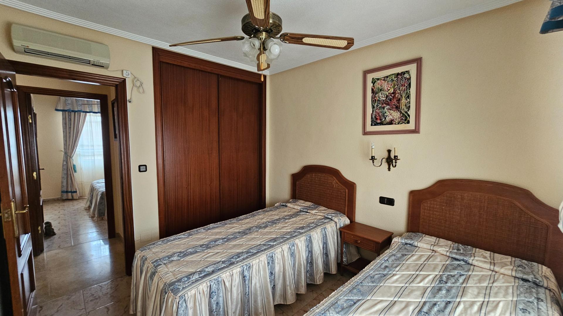 Garden in villa for sale in Torrevieja