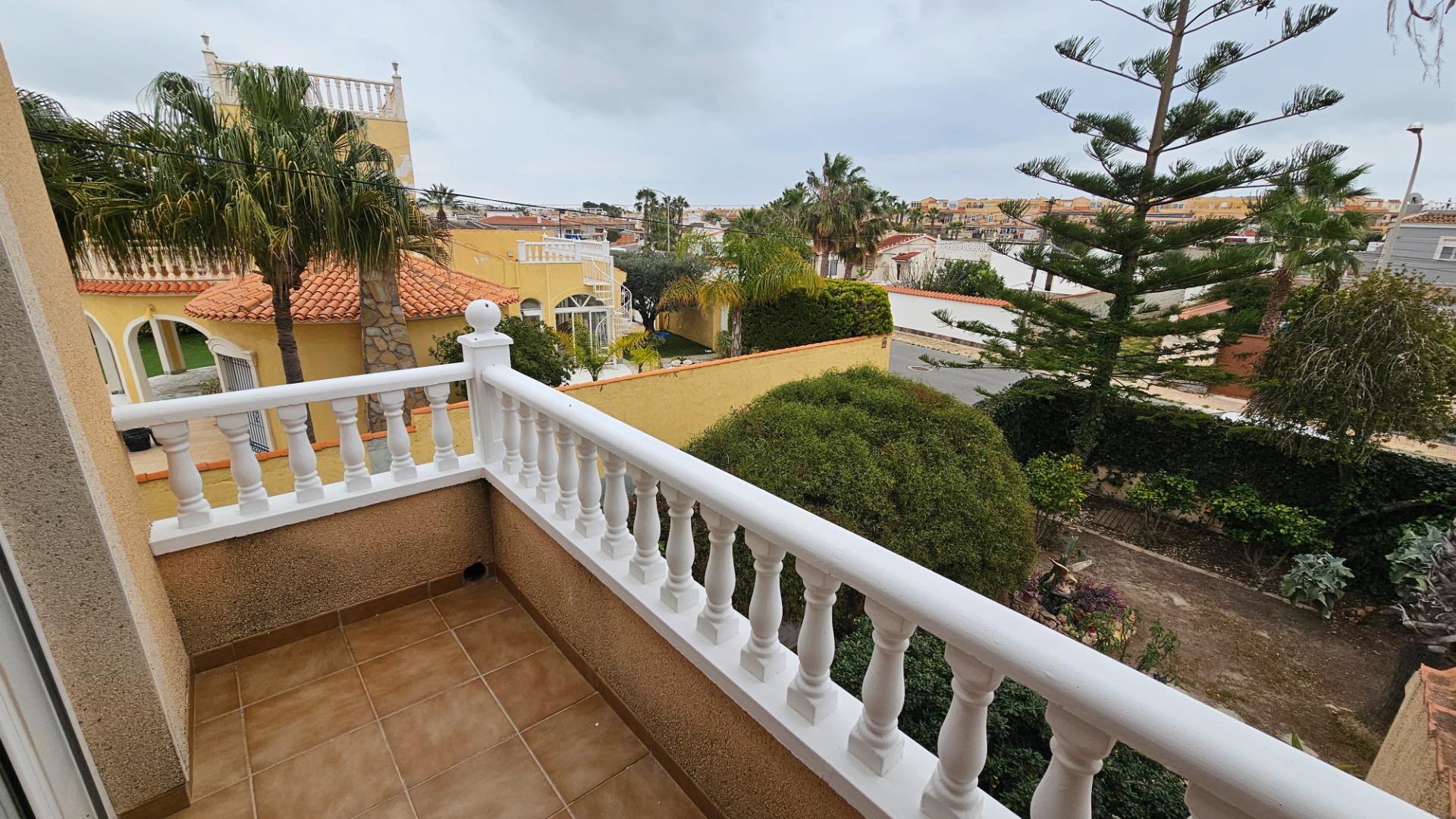 Exterior view in villa for sale in Torrevieja