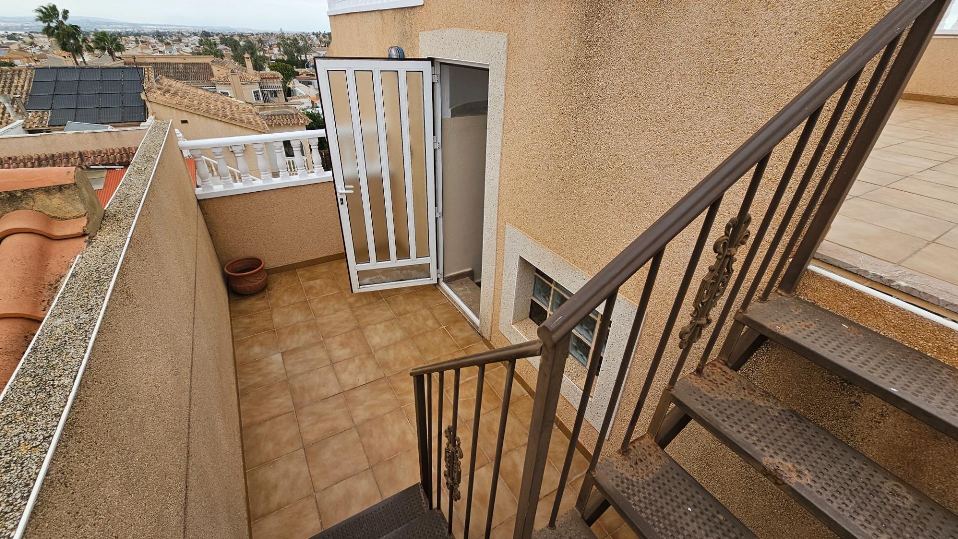Bedroom in villa for sale in Torrevieja