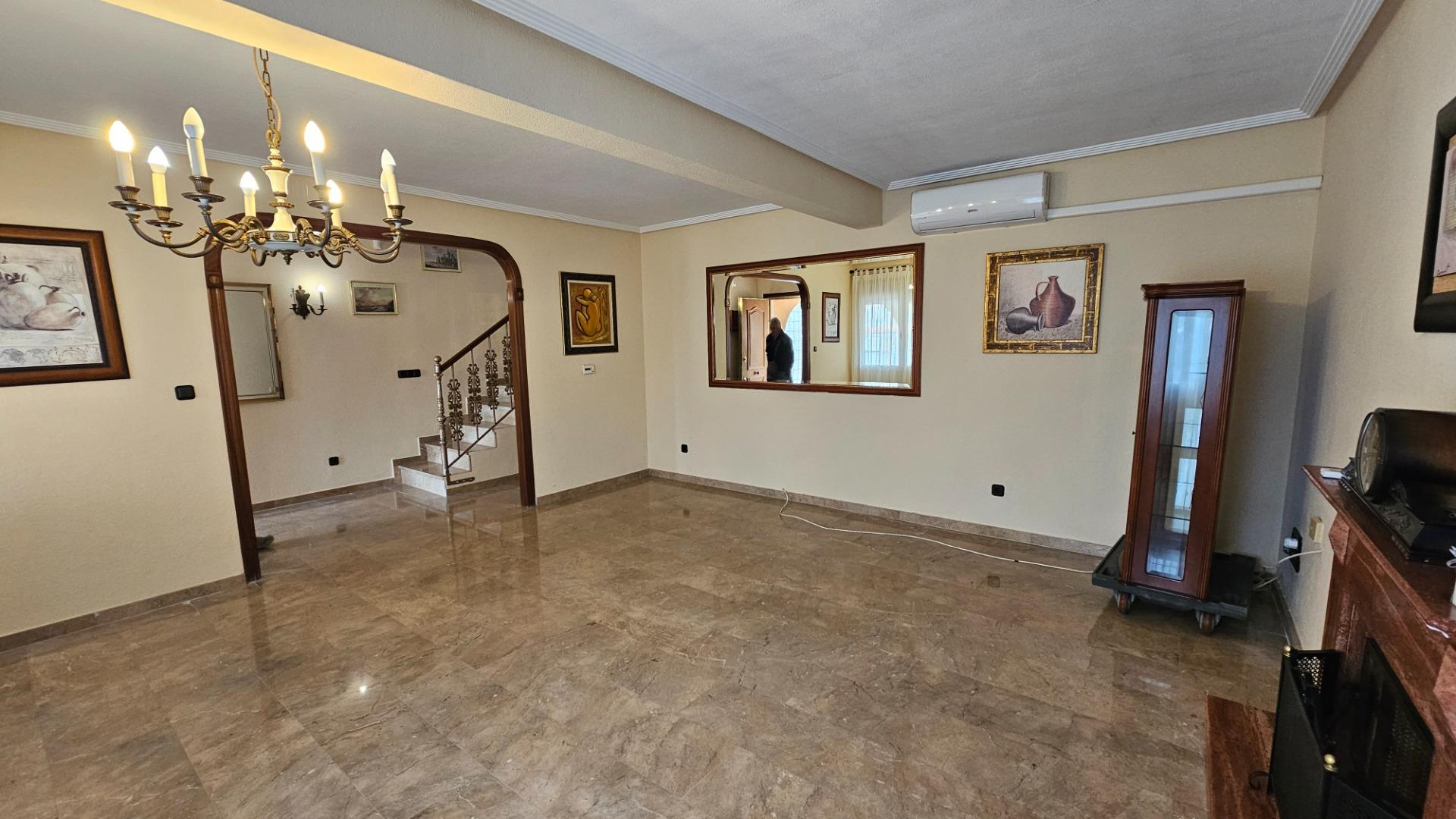 Garden in villa for sale in Torrevieja