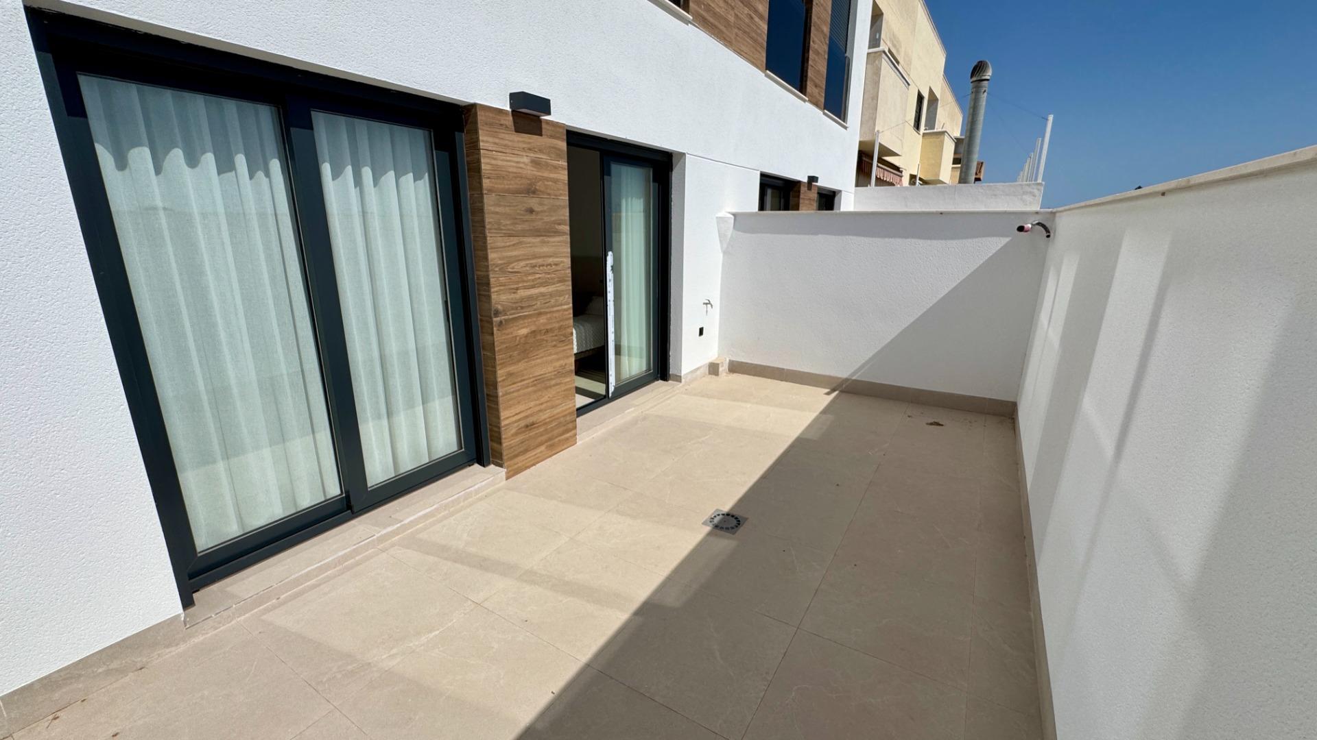 Master bedroom in bungalow for sale in San Pedro del Pinatar