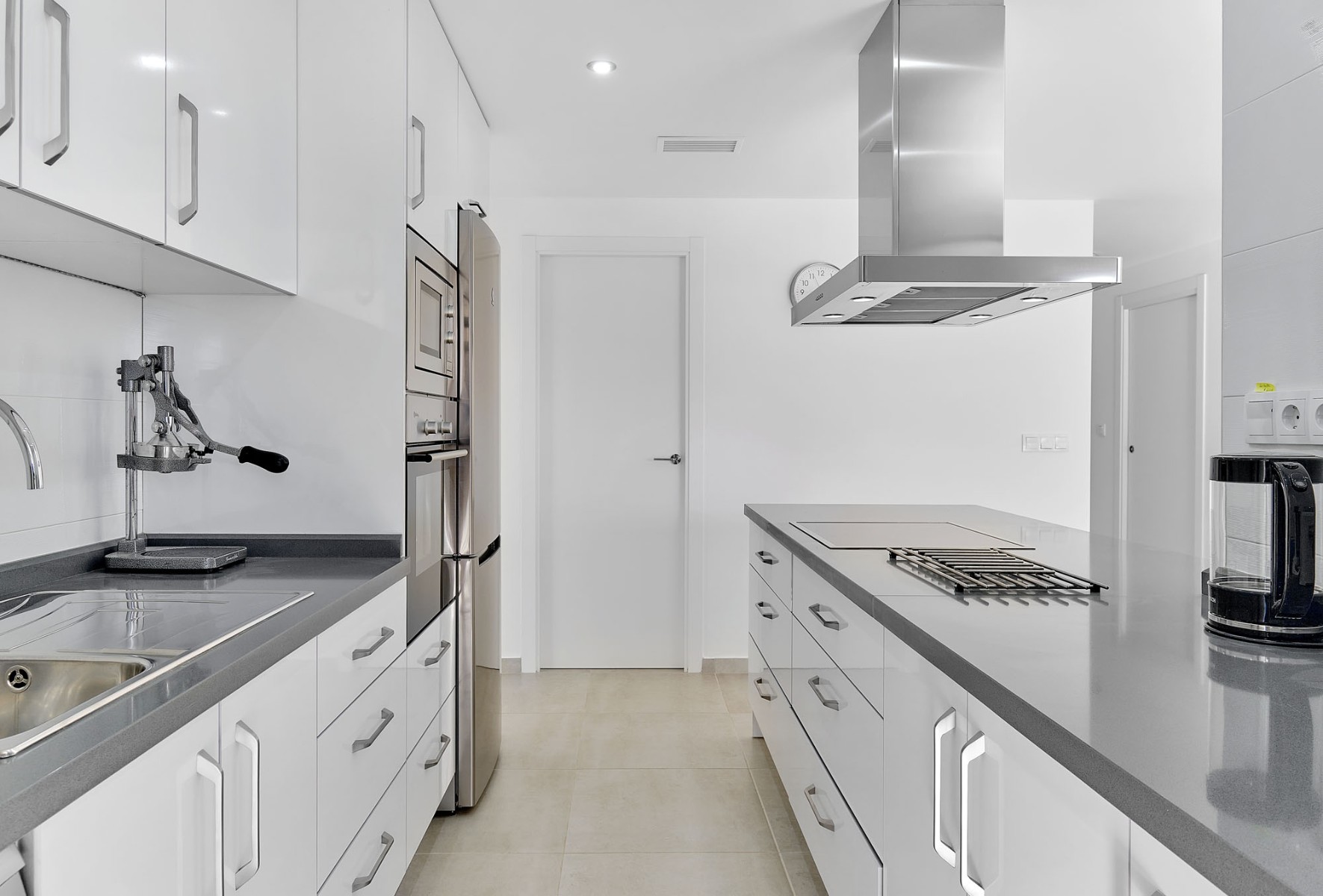 Garden in apartment for sale in Orihuela Costa