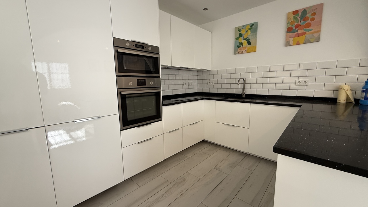 Dining area in villa for sale in Villamartin