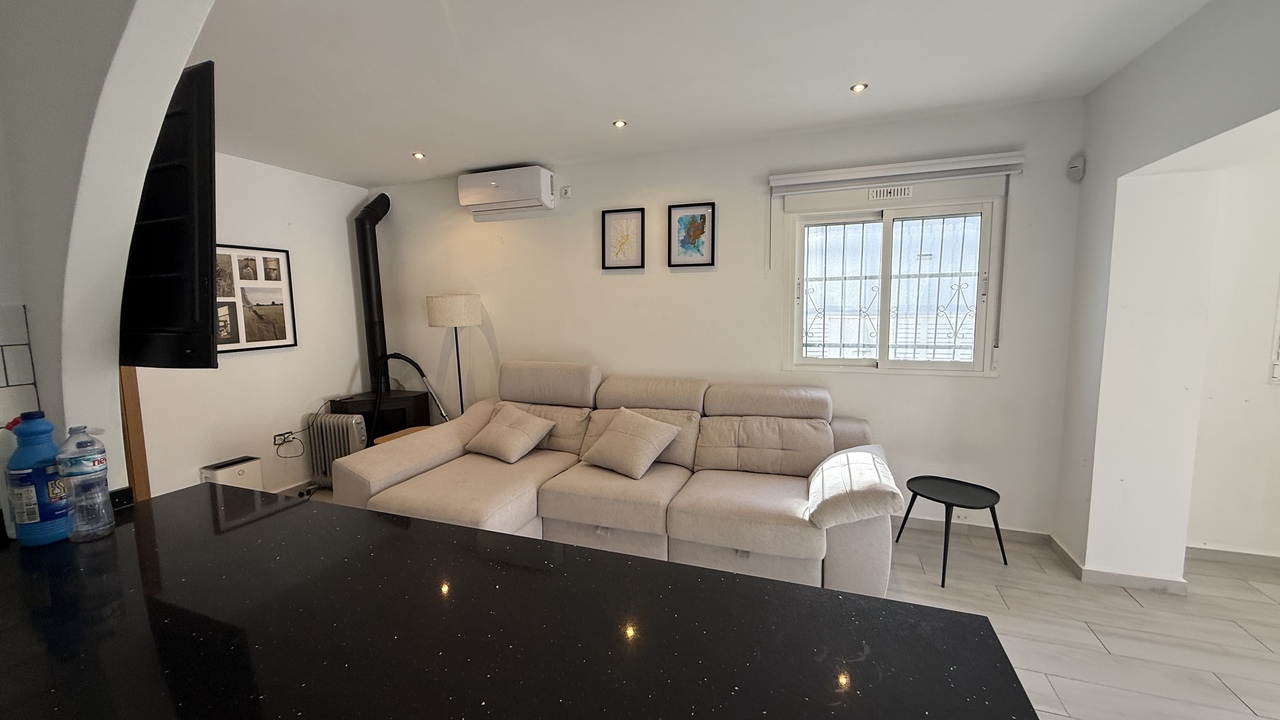 Living room in villa for sale in Villamartin