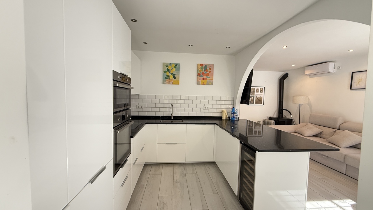 Kitchen in villa for sale in Villamartin