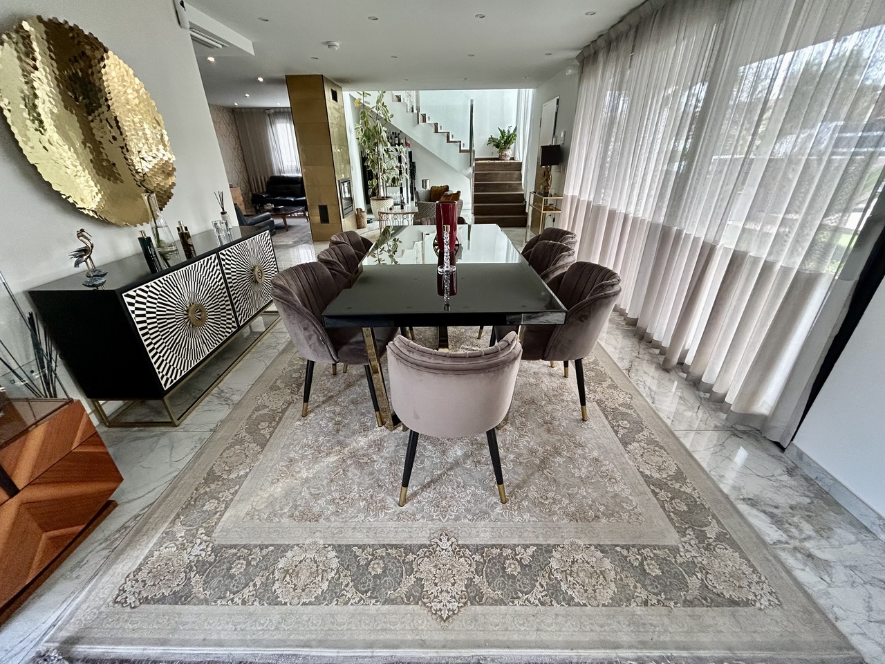 Living room in villa for sale in Los Balcones