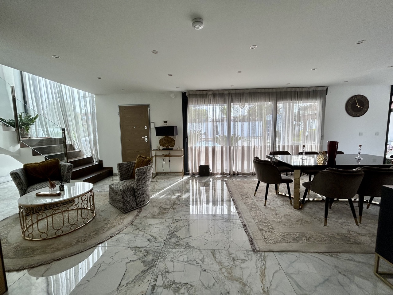 Bedroom in villa for sale in Los Balcones