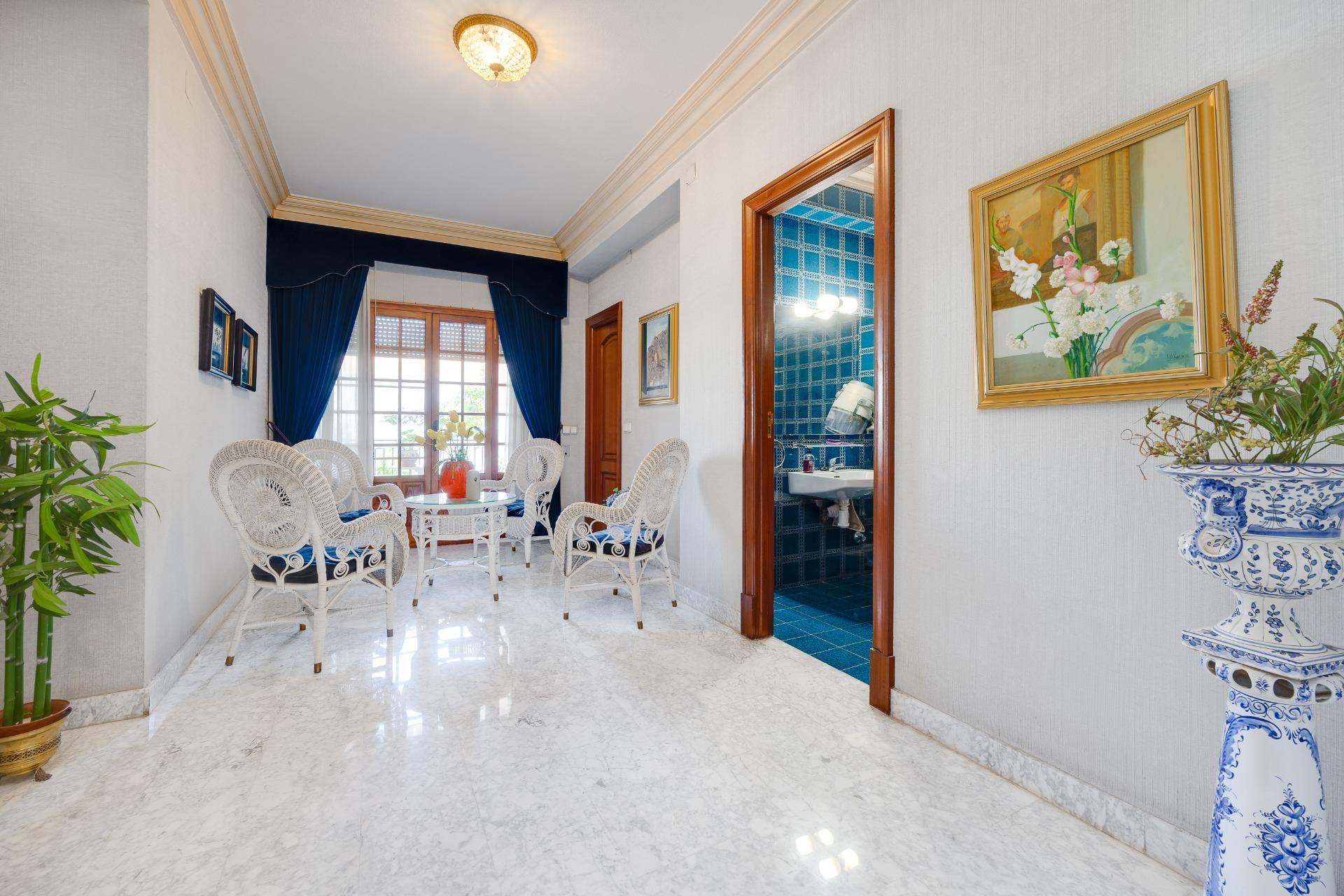 Bathroom in finca for sale in Callosa de Segura