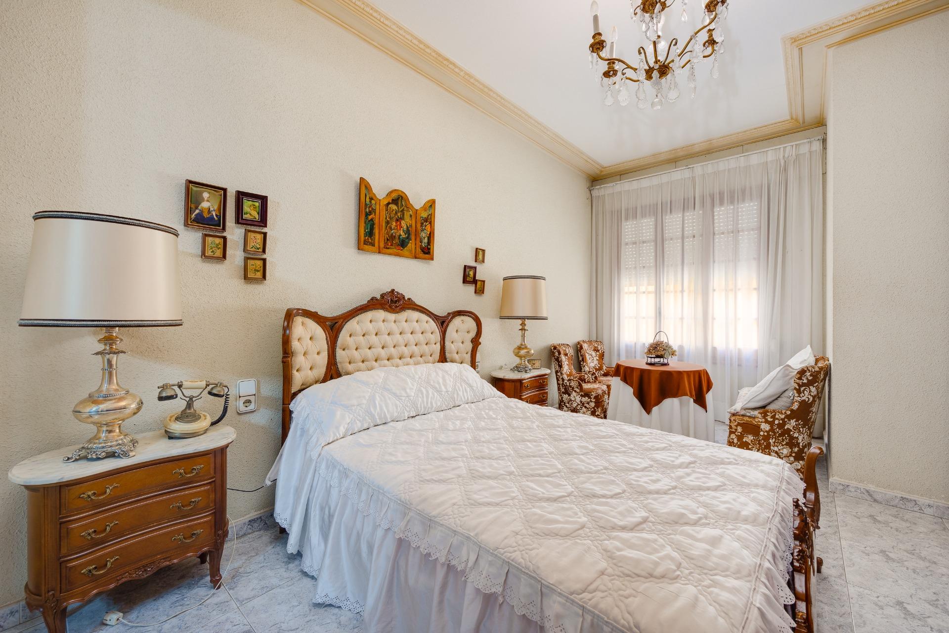 Bedroom in finca for sale in Callosa de Segura