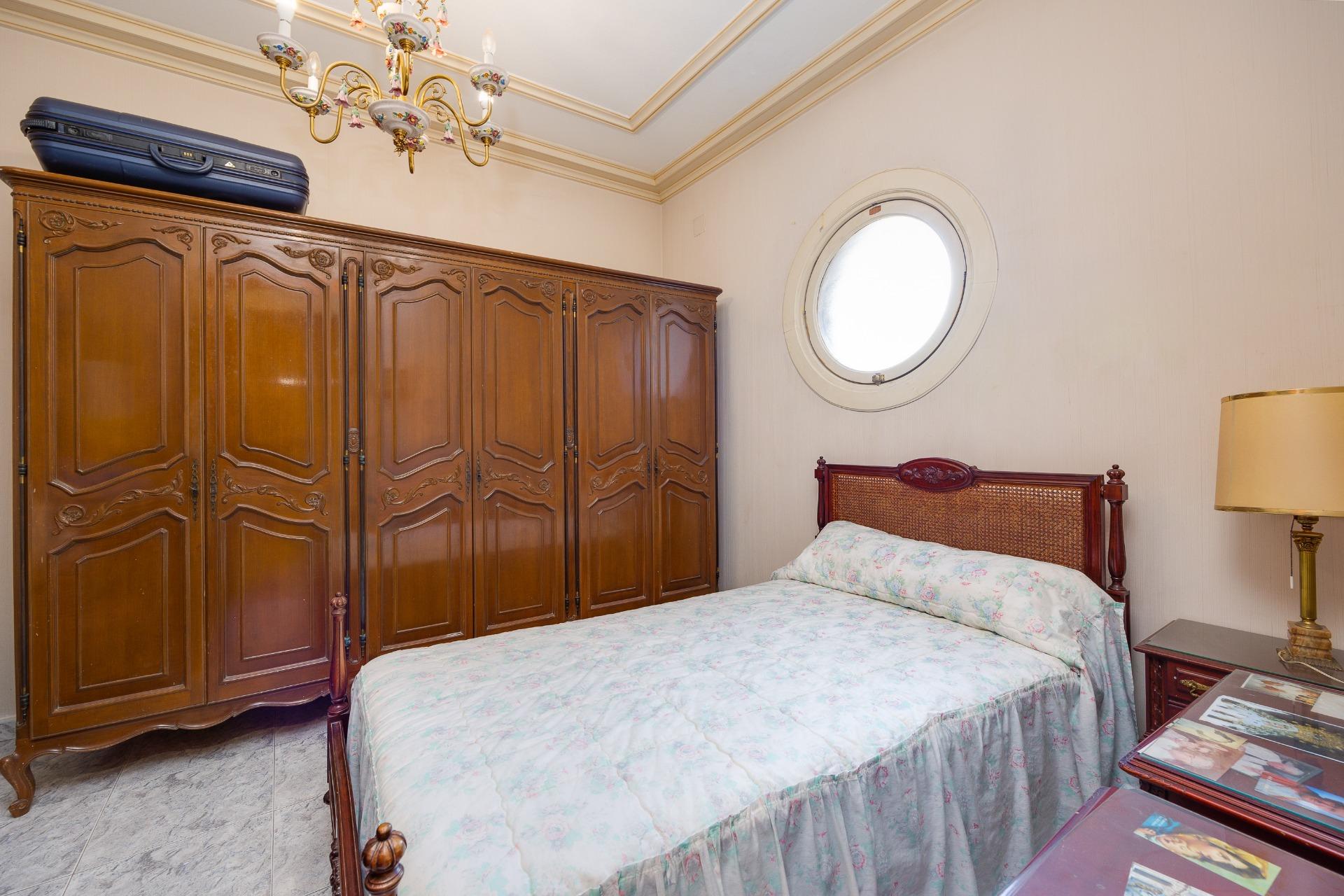 Master bedroom in finca for sale in Callosa de Segura