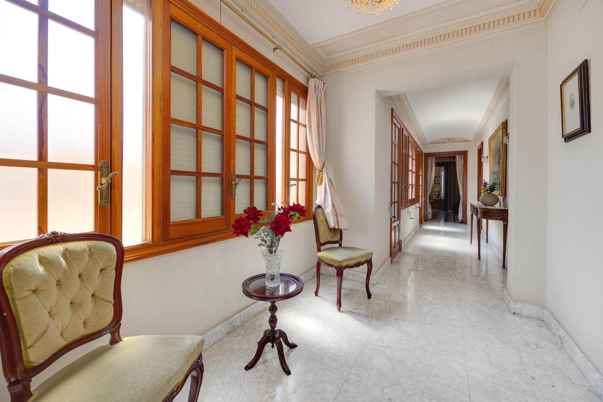 Dining area in finca for sale in Callosa de Segura