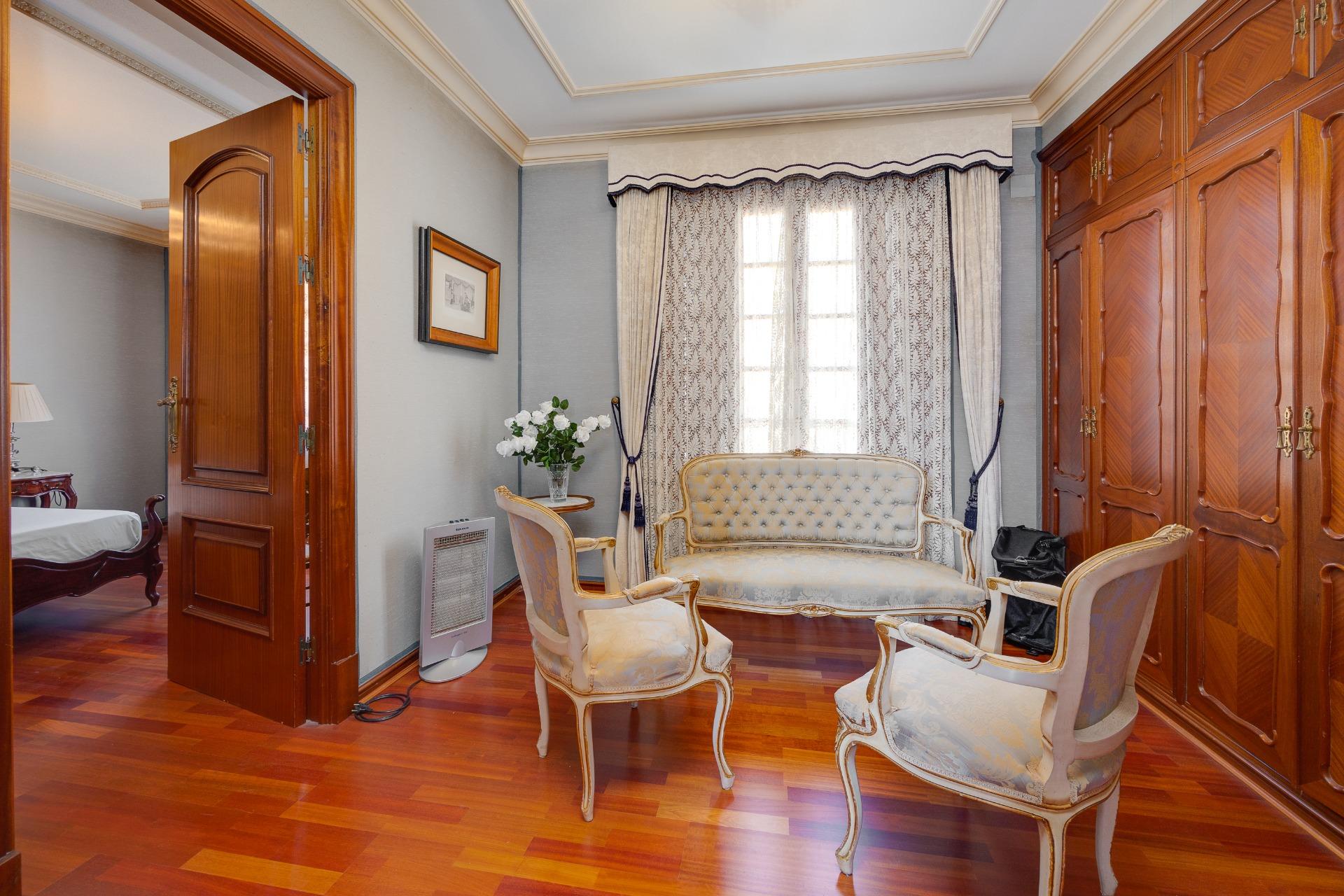 Bedroom in finca for sale in Callosa de Segura