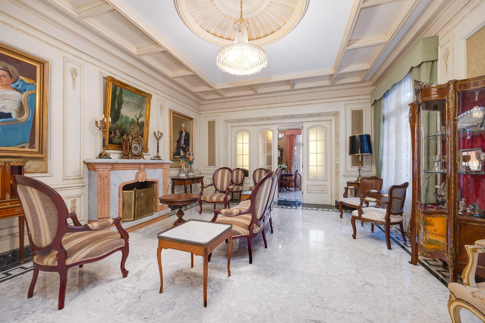 Dining area in finca for sale in Callosa de Segura