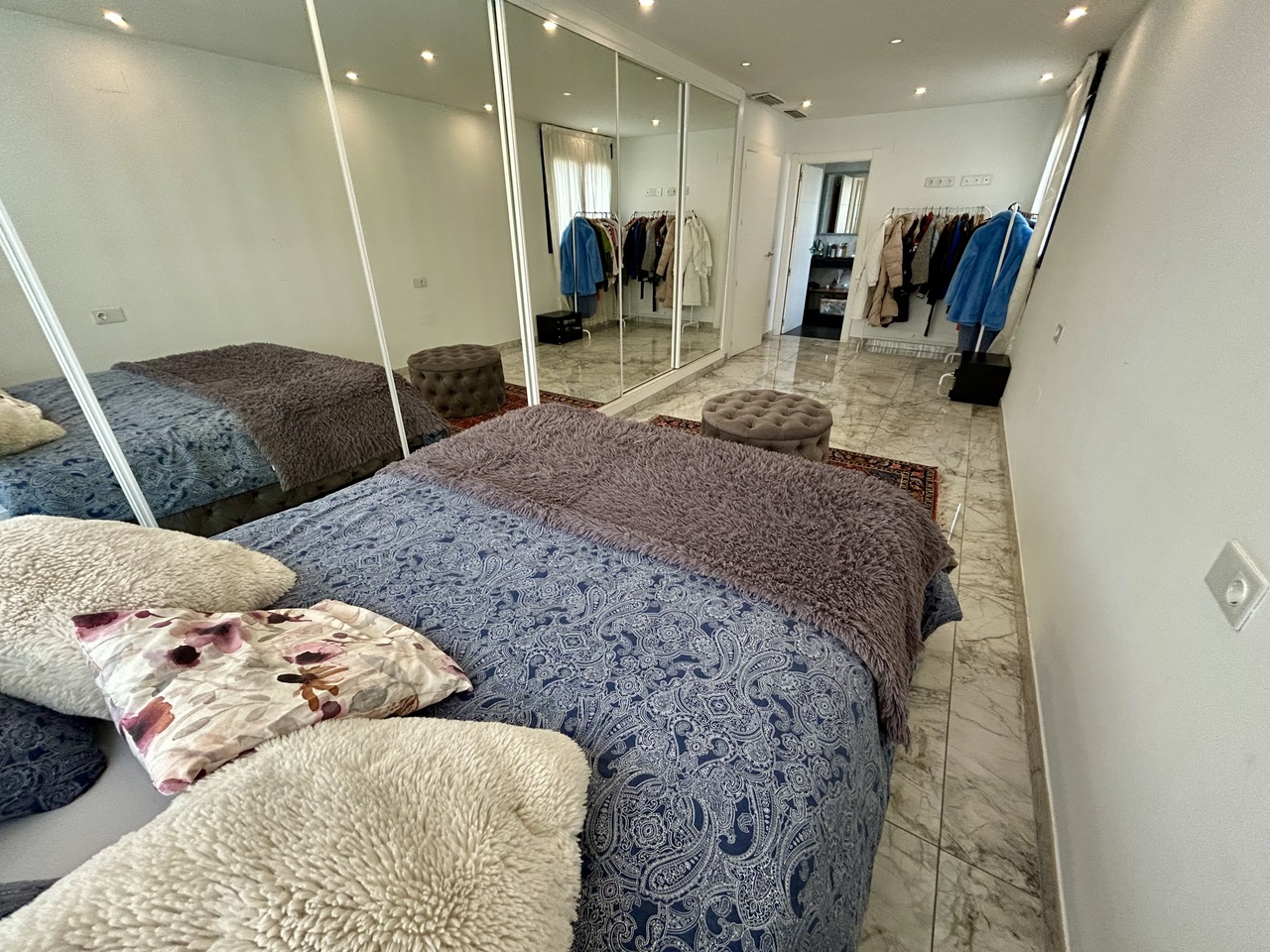 Master bedroom in villa for sale in Los Balcones