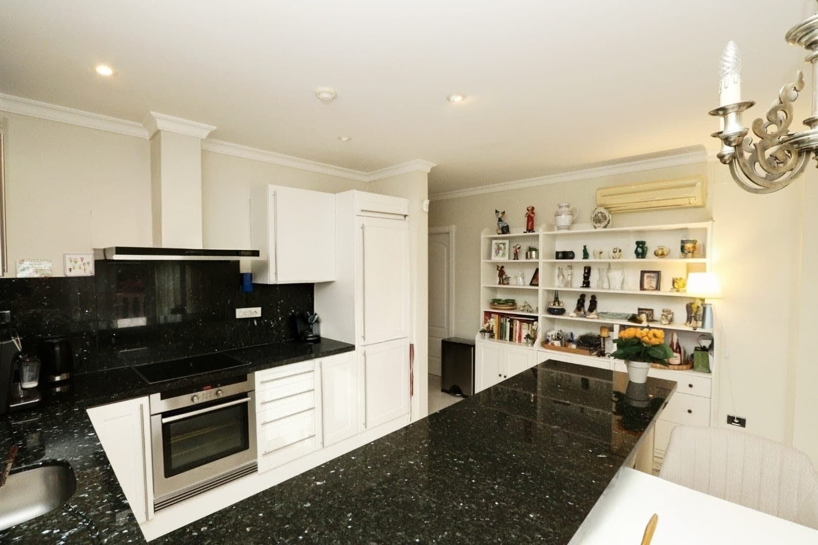 Bedroom in apartment for sale in Benissa